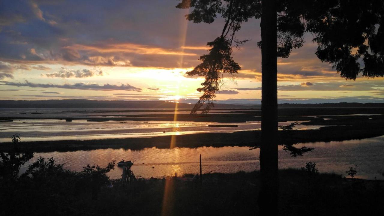 Warm Beach Hideaway With Private Beach! Stanwood Exterior foto